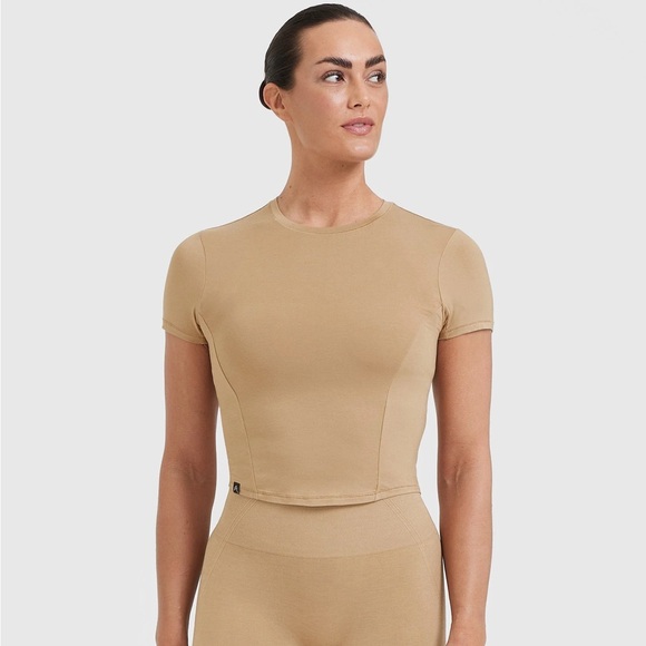 Oner Active Tops - Oner Active Mellow Soft Mid Short Sleeve T-Shirt - Dune Brown - Small